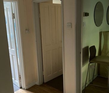 1 Bed Flat, Nathan Drive, M3 - Photo 5