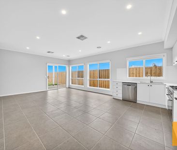 NEWLY BUILT HOME - Photo 5