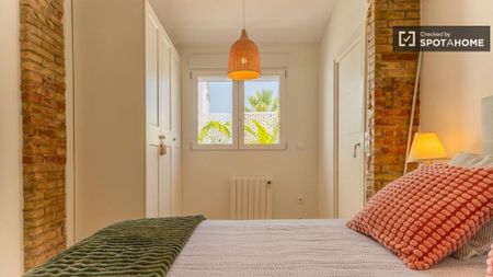2 room luxury Flat for rent in Valencia, Spain - Photo 2