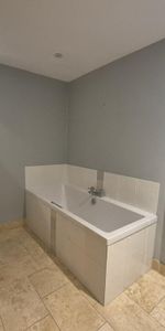 1 bedroom semi-detached house to rent - Photo 4