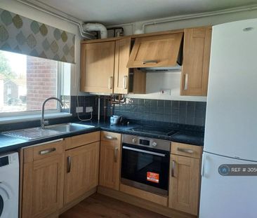 2 bedroom maisonette to rent - Photo 4