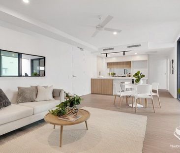 MILTON - HIGH FLOOR 2 BEDROOM 2 BATH ROOM APARTMENT WITH 1 CARPARK - Photo 1