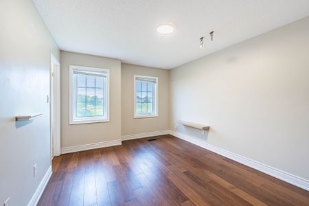 For Lease - 419 Rossland Road, Ajax, Ontario - Photo 3