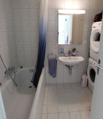 Bel appartement lumineux de 3.5 pièces au 4ème et dernier étage avec ascenseur. - Photo 5