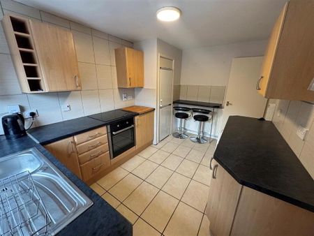 Flat 27, 47 Dundela Avenue, Belfast, BT4 3BT - Photo 4