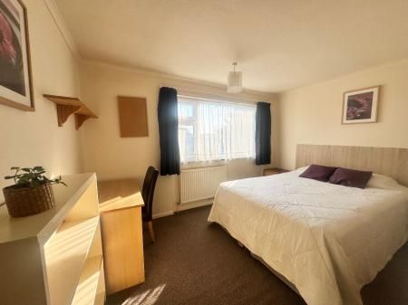 Beecroft Close, Canterbury - Photo 5