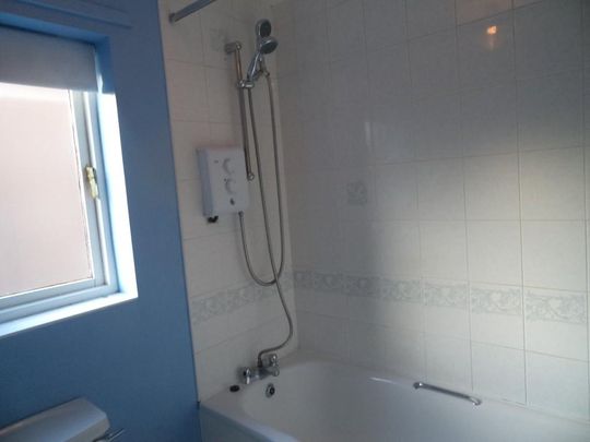 2 bedroom semi-detached house to rent - Photo 1