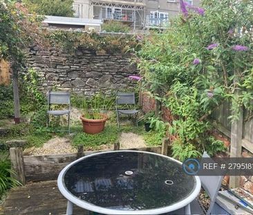 1 bedroom in a house share to rent - Photo 6