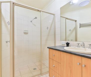 Three Bedroom House - Photo 1