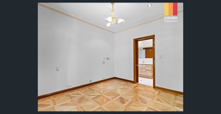 Large Family Home in a Prime St Peters Location - Photo 4