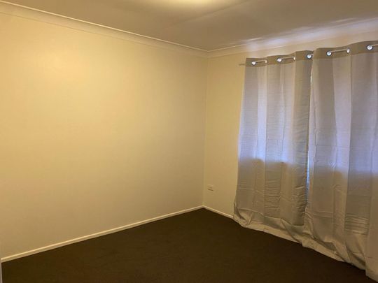 Spacious & Modern Unit in Convenient Glenvale Location - Photo 1