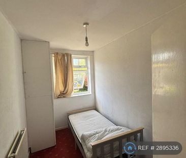 2 bedroom maisonette to rent - Photo 6