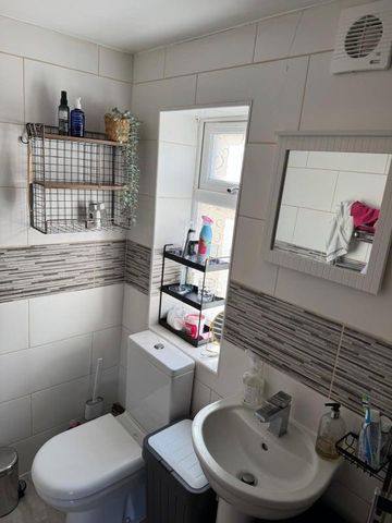 1 bedroom property to rent - Photo 4