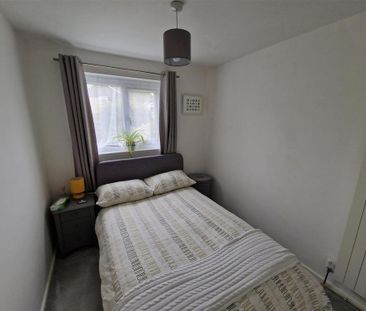 2 bedroom detached bungalow to rent - Photo 3