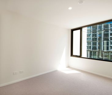 Stylish 2 Bedroom Apartment in Dickson Centre - Photo 6
