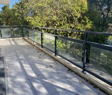 BOUTONNET - T3 - 64.98 M² - Photo 3