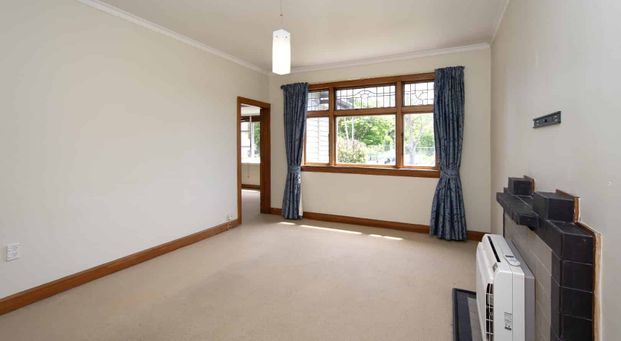 Three-Bedroom Family Home! - Photo 1