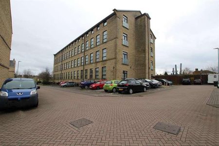 Cavendish Court, Drighlington, Bradford, BD11 - Photo 4