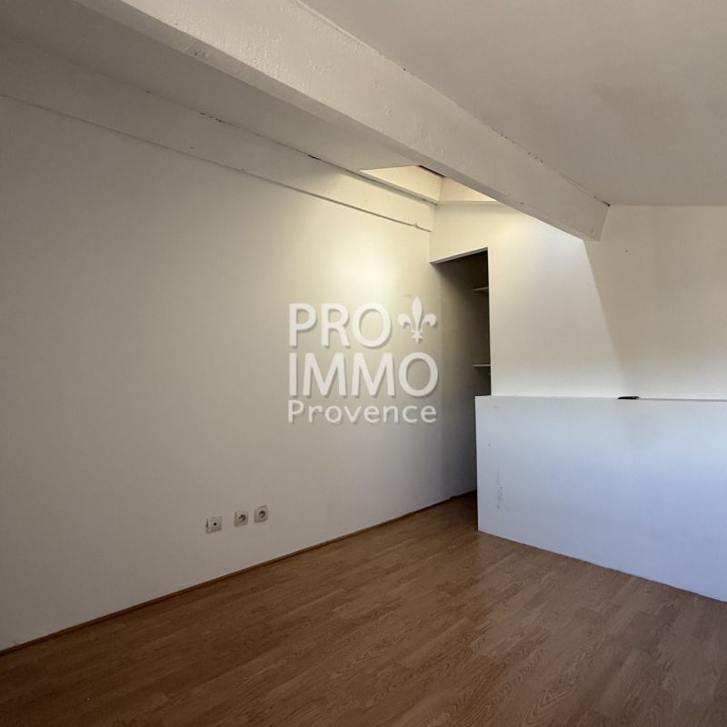 A LOUER, LAURIS (84360) Appartement de type 3 en duplex - Photo 1