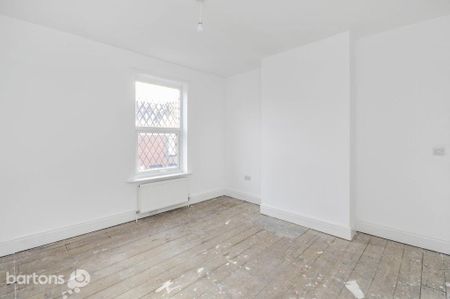 2 bedroom property to rent - Photo 3