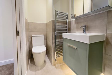 3 bedroom detached house to rent - Photo 3