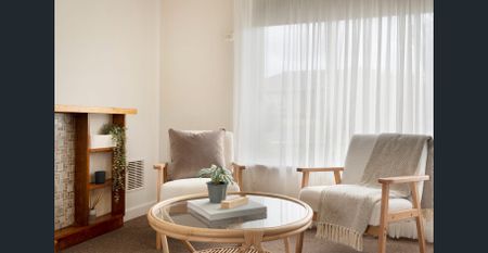 Family Home Available 11th March 2026 - Photo 2