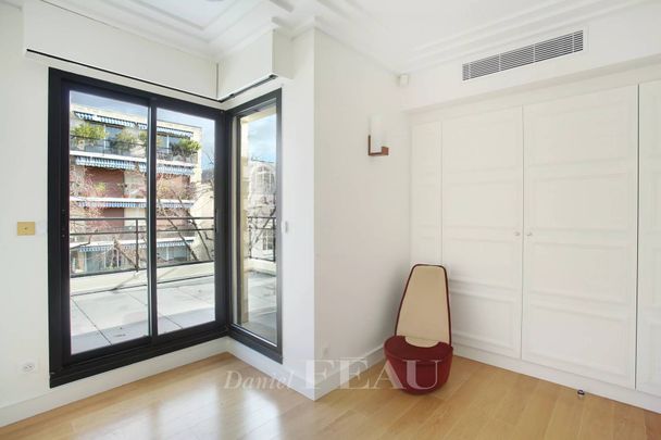 Location maison, Neuilly-sur-Seine, 8 pièces, 206.97 m², ref 85675210 - Photo 1