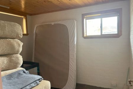 2 Bedroom home on a large block - Photo 4