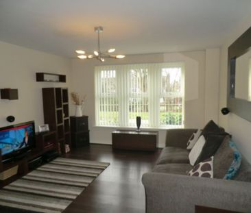 Hickory Close, Coventry - - Photo 2