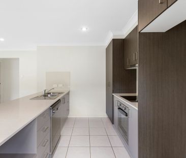 Looking for a great family home? - Photo 5