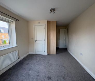 4 bedroom townhouse to rent - Photo 4