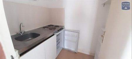 Location Appartement 1 pièce 27m² POITIERS 86000 - Photo 4