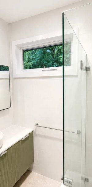 Beautifully Renovated Home in a Convenient Lawson Location - Photo 1