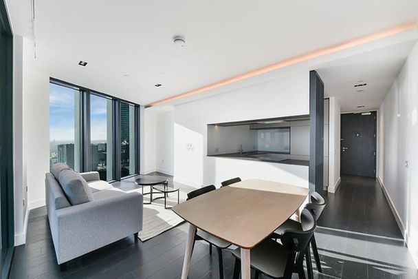 Apartment for rent in Amory Tower, London E14 - Photo 1
