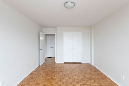 For Lease - 6200 Bathurst Street Unit# 312, Toronto, Ontario - Photo 3