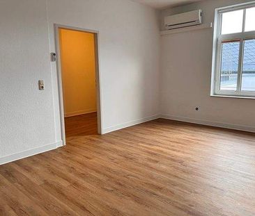 Barrierearme Innenstadtwohnung mit Aufzug und TG-Stellplatz - Photo 1