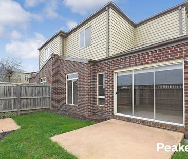 Townhouse For Rent - Photo 6