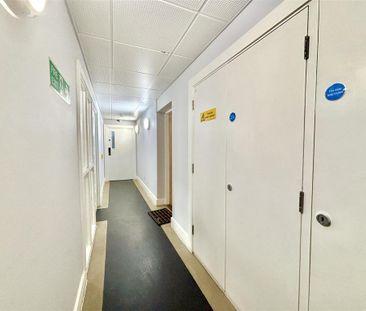 2 bedroom property to rent - Photo 1