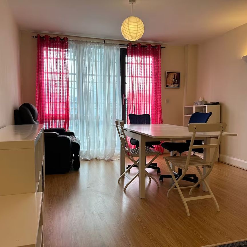 2 Bed Flat, Patrick Court, SE1 - Photo 1