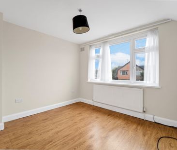 Waverley Close, Hayes, UB3 4AJ - Photo 4