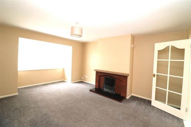 14 Moorland Park, Lisburn, BT28 2XT - Photo 1