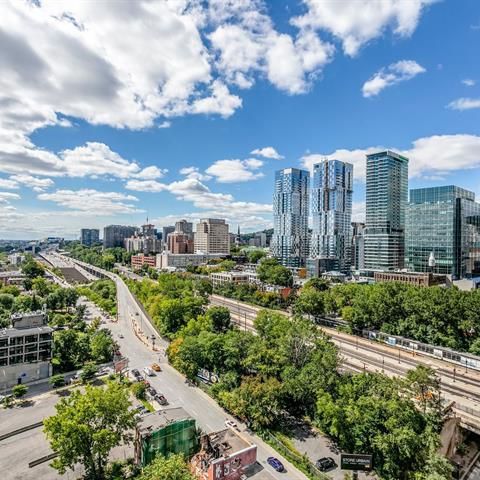 1288 Rue St Antoine O. - Photo 1