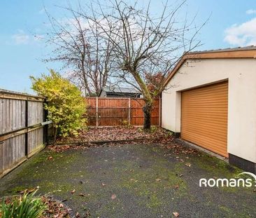 Tumblewood, Ash Green Lane East, Ash Green, Aldershot, Surrey, GU12 - Photo 2