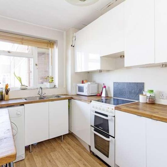 Kingston Hill, Kingston, KT2 - Photo 1