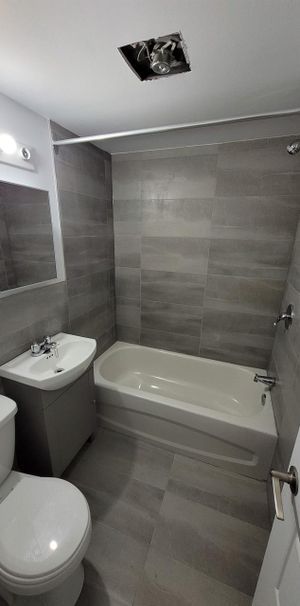 1 CH - 1 SDB - Montréal - $950 /mo - Photo 1