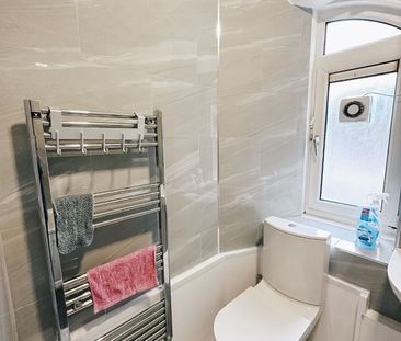 Room in a Shared Flat, Bradley House, E3 - Photo 2