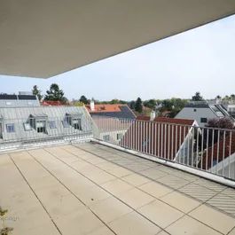 4 Zimmer Wohnung mit große Terrasse vis a vis UNO City zu mieten - Foto 2