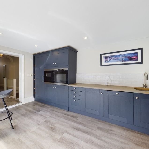 Portland Square, Pittville, Cheltenham, GL52 - Photo 1