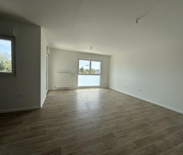 Location Appartement 3 pièces 65m² CHARTRES 28000 - Photo 2
