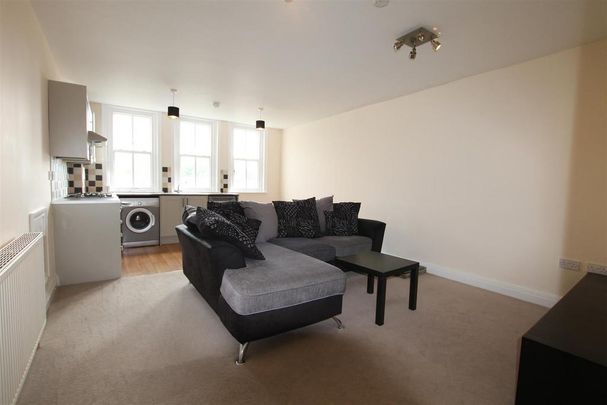 2 bedroom apartment to rent - Photo 1